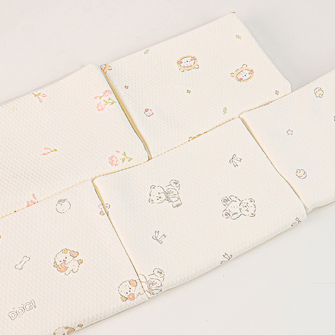 Cartoon Printed Bubble Waffle Fabric Stretch Cotton Baby Jacquard Knitted Fabric for Baby Clothing And Pajamas