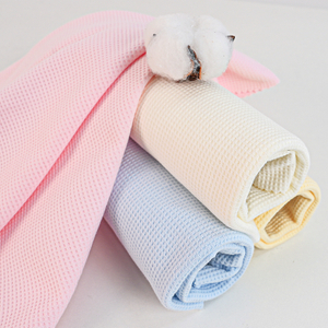 95cotton 5spandex Waffle Knitted Fabric Solid Jacquard Fabric for Baby Clothing Pajamas And Bathrobes