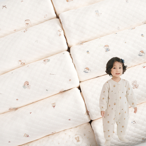 100% Cotton Diamond Grid Dot Air Layer Fabric Quilted Interlining Fabric Double‑Sided Cotton for Pillow Romper & Sleep Sack